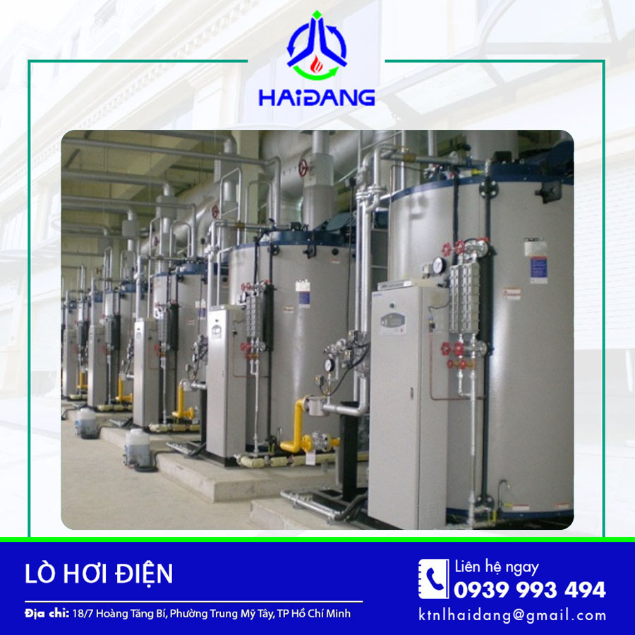Hình ảnh lò hơi điện công nghiệp đang vận hành trong xưởng sản xuất. Hình ảnh lò hơi điện công nghiệp đang vận hành trong xưởng sản xuất.